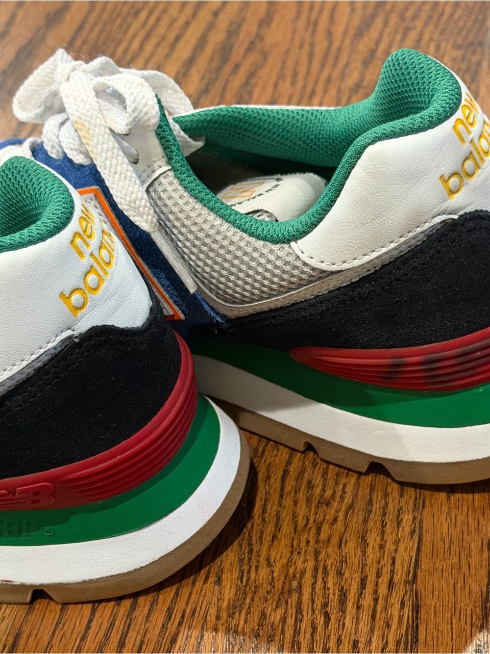 New Balance Red Blue Green Multicolor Retro Sneakers - Picture 3 of 7